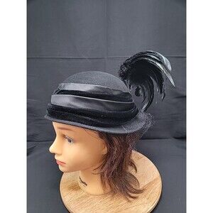 Vintage 1950's Velvet Womens Hat With Netting And Feather Detail Size Med